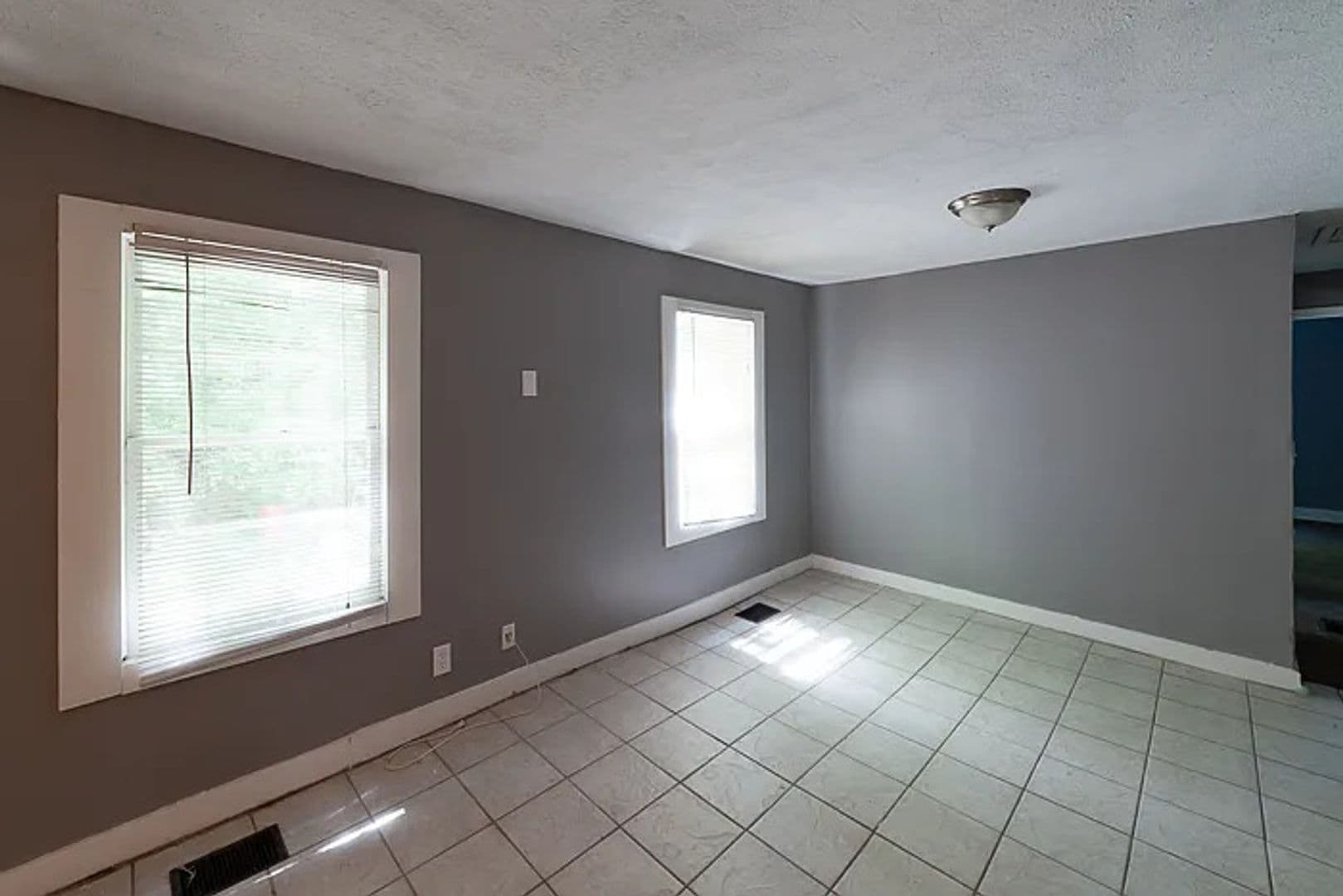 Atlanta House: 572 Alfred Road