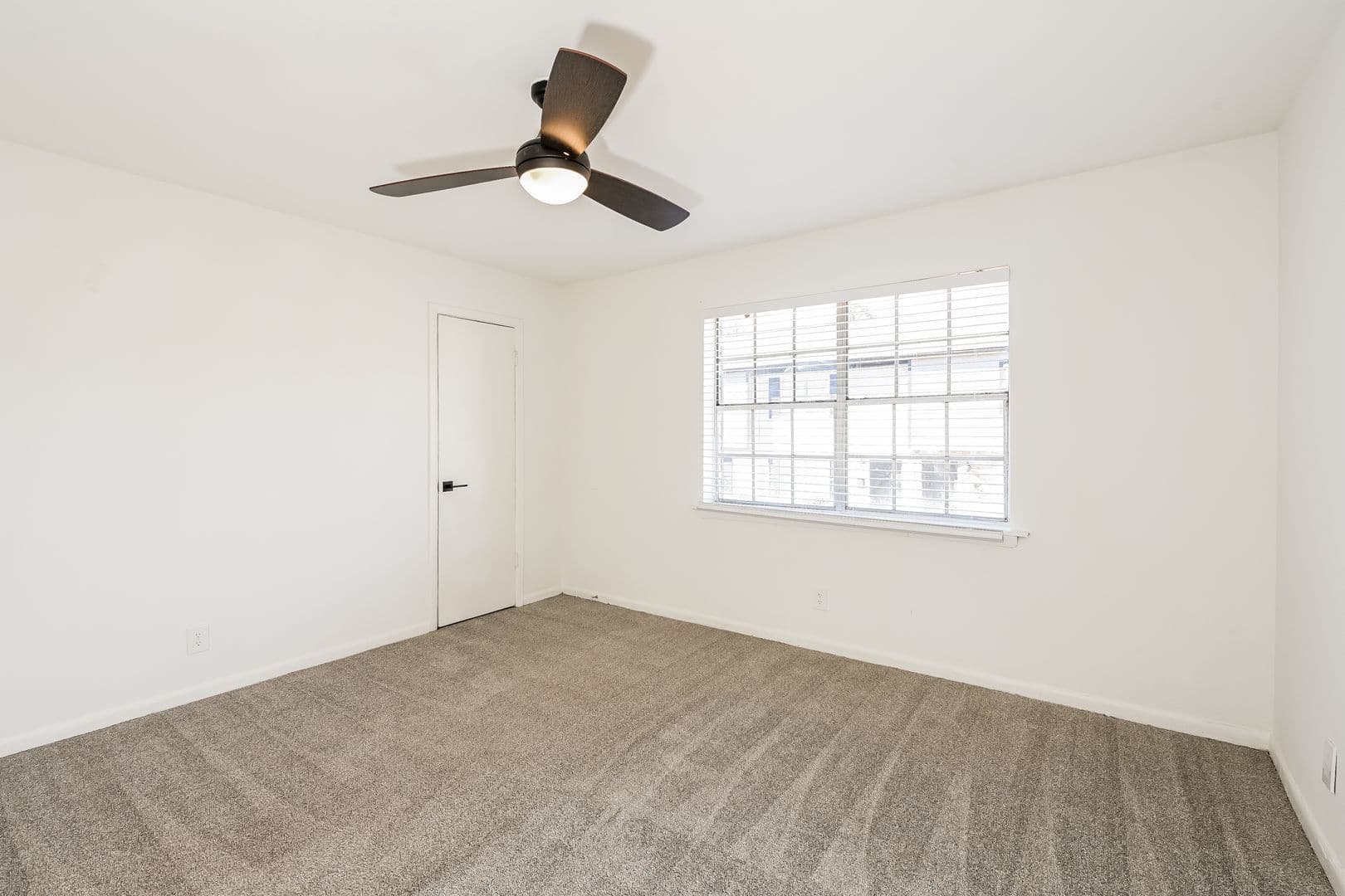 Decatur Apartment: 2721 White Oak Drive