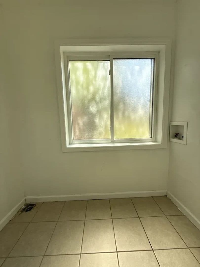 Decatur House: 1840 Glenhill Pl