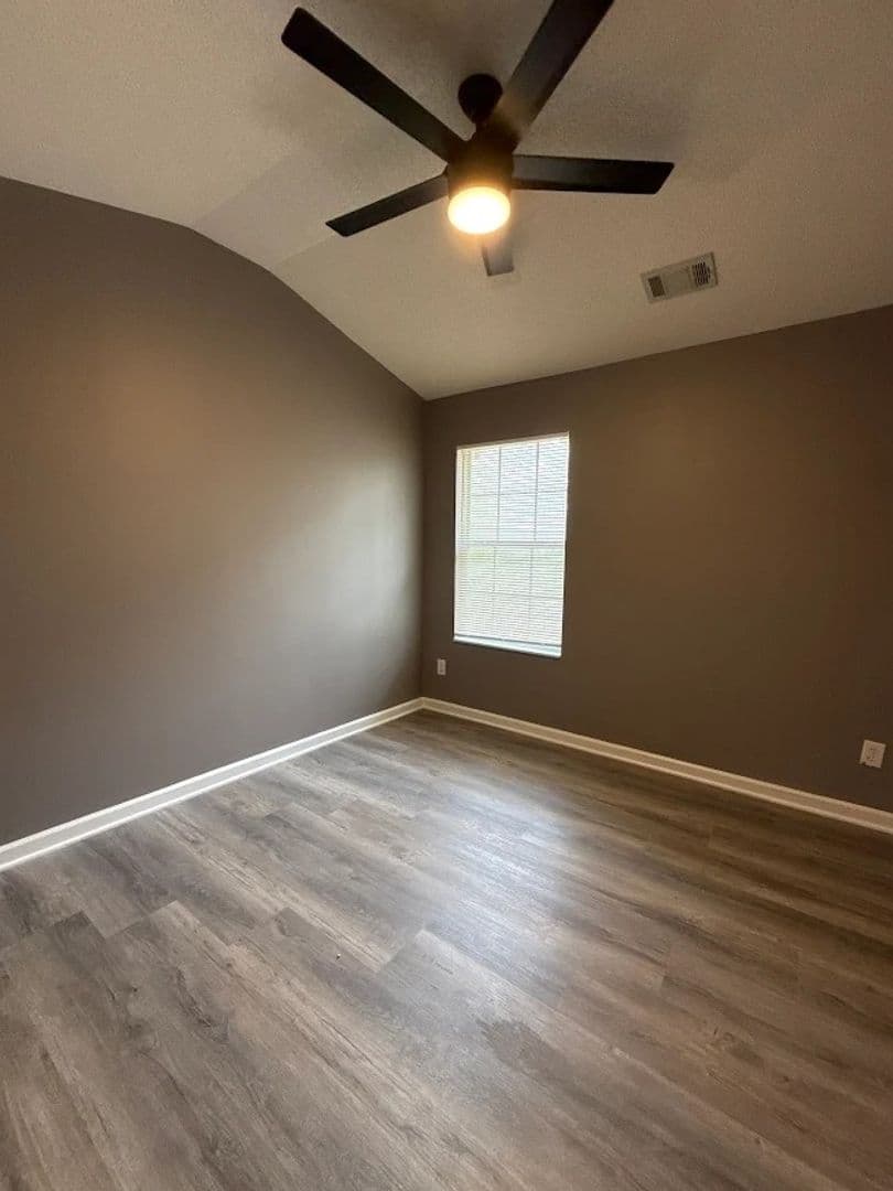 Lithonia House: 2614 Parkway Trl