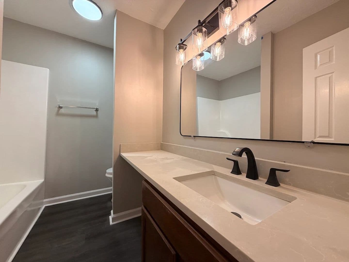 Athens Apartment: 130 Cumberland Ct