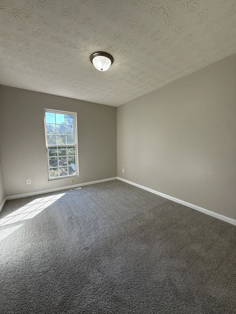 Hampton House: 11408 South Grove Drive
