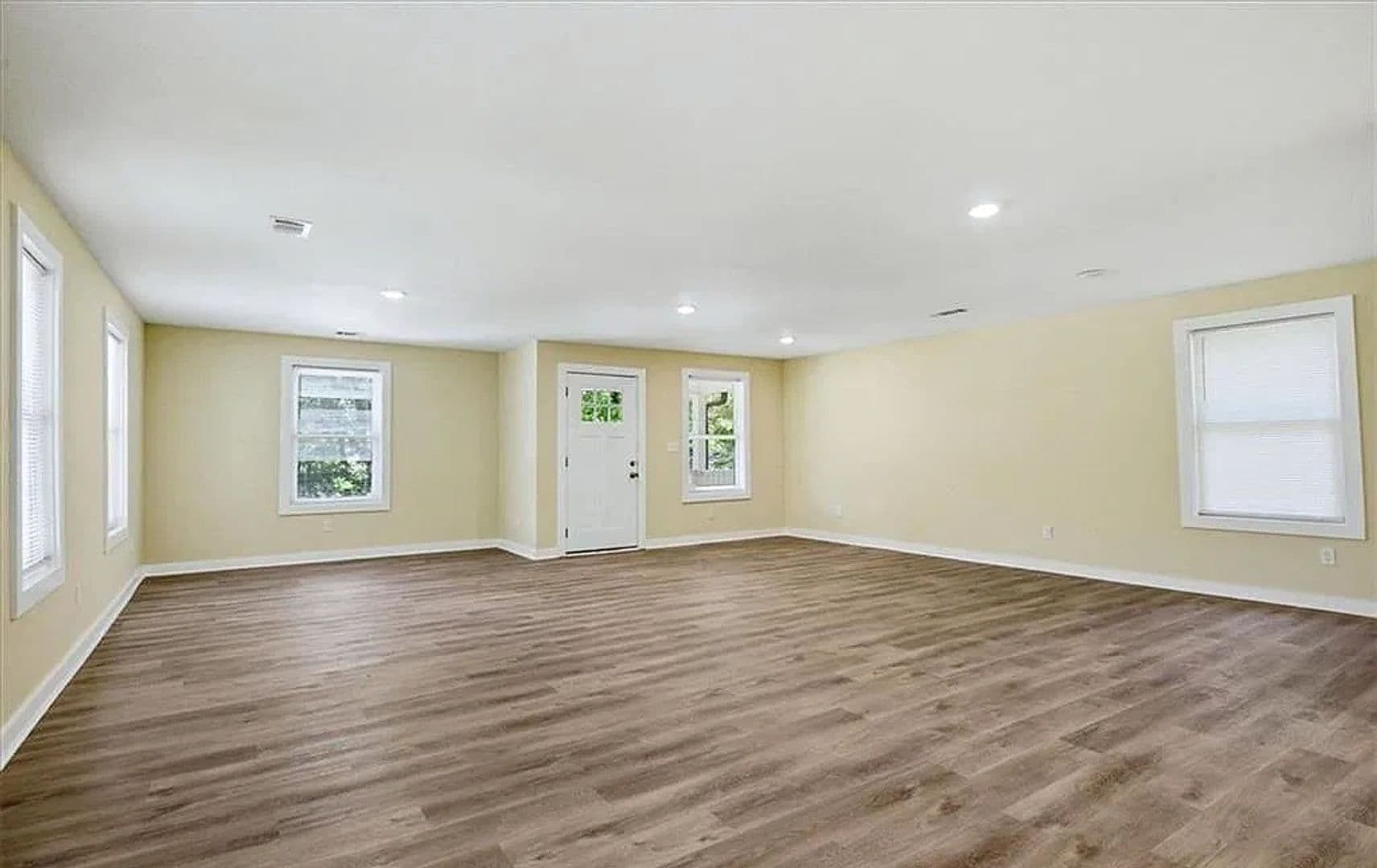Atlanta House: 131 Holly Rd NW