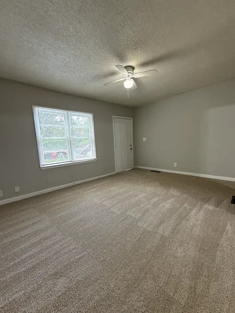 Atlanta House: 450 Forrest Ridge Dr NW