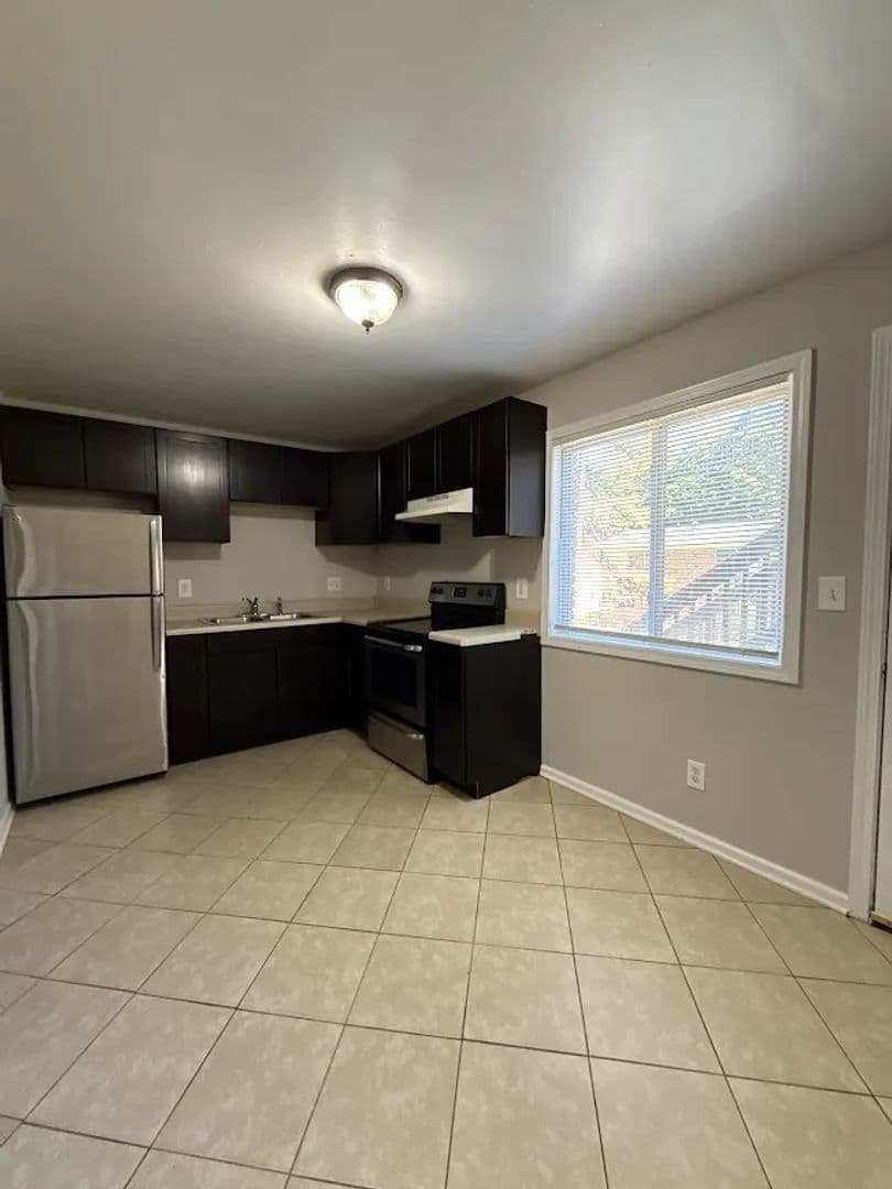 Decatur Apartment: 1642 Line St