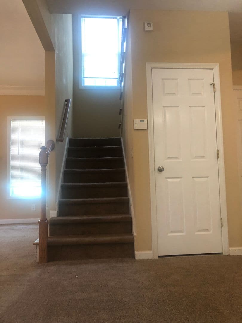 Atlanta House: 115 Holly Rd NW