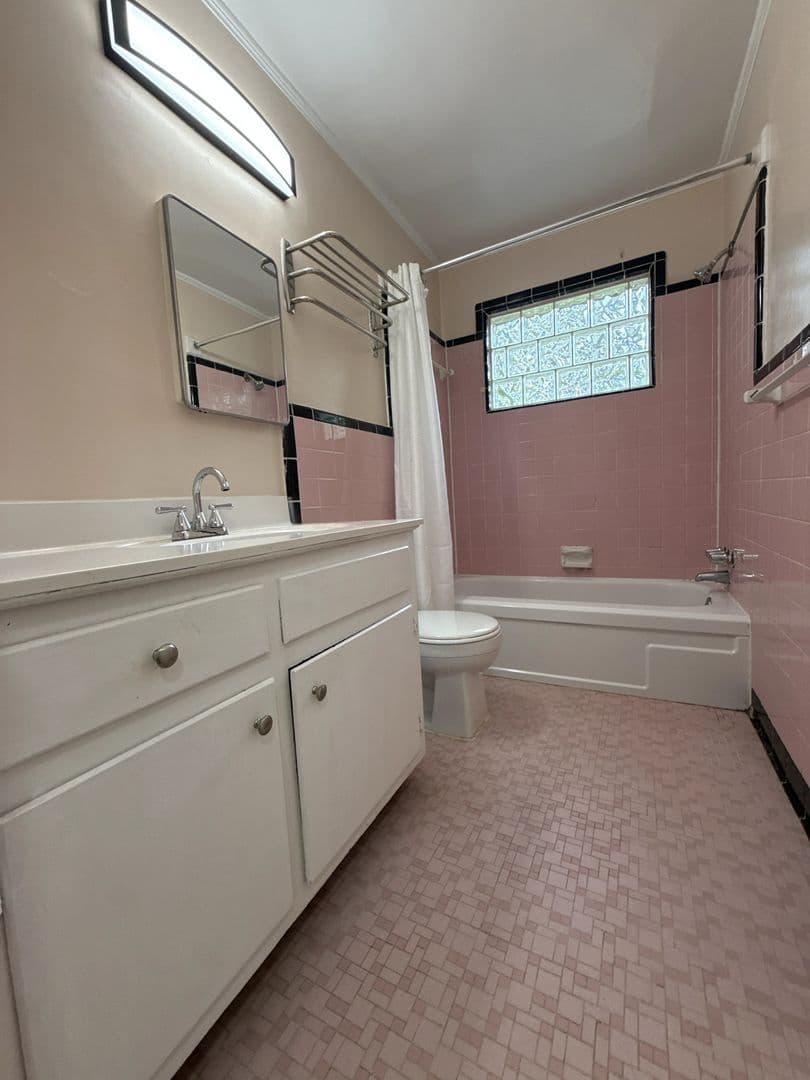 Atlanta Apartment: 1978 Wellbourne Drive NE