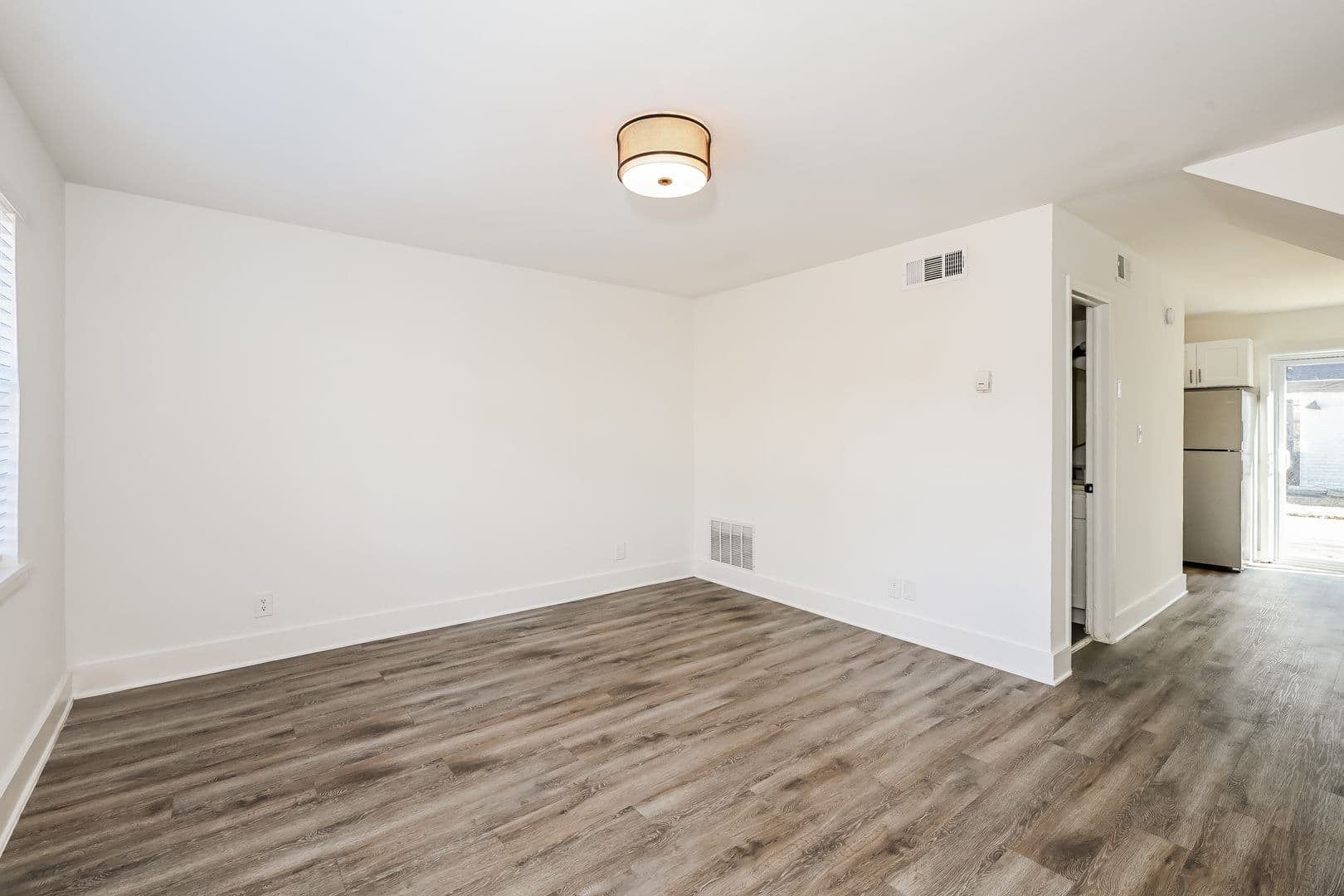 Decatur Apartment: 2721 White Oak Drive