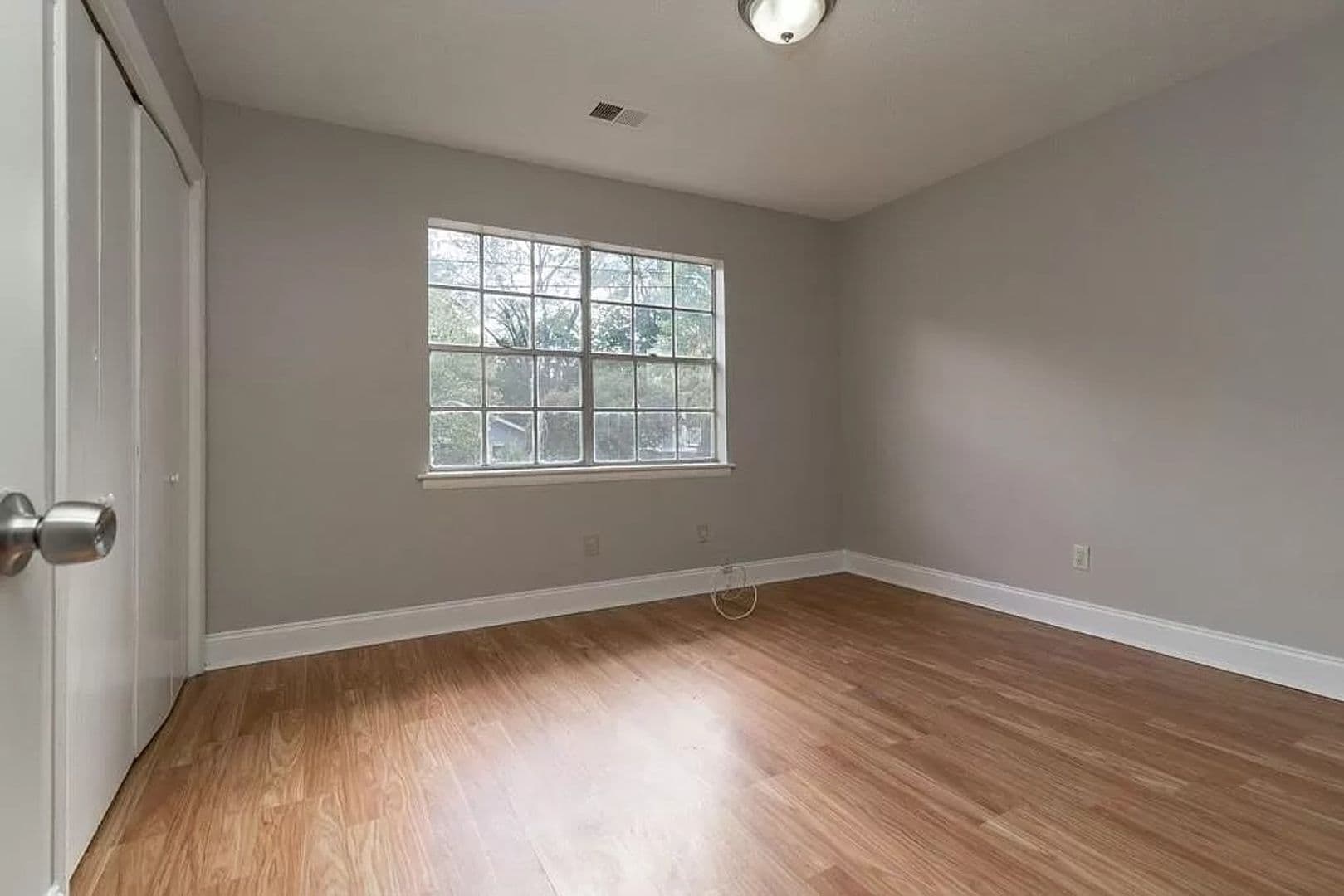Atlanta House: 482 Arthur St SW