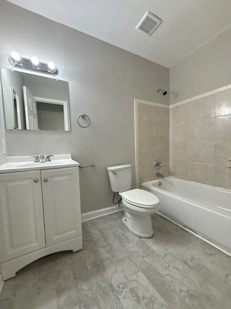 Atlanta Apartment: 497 Willard Ave SW