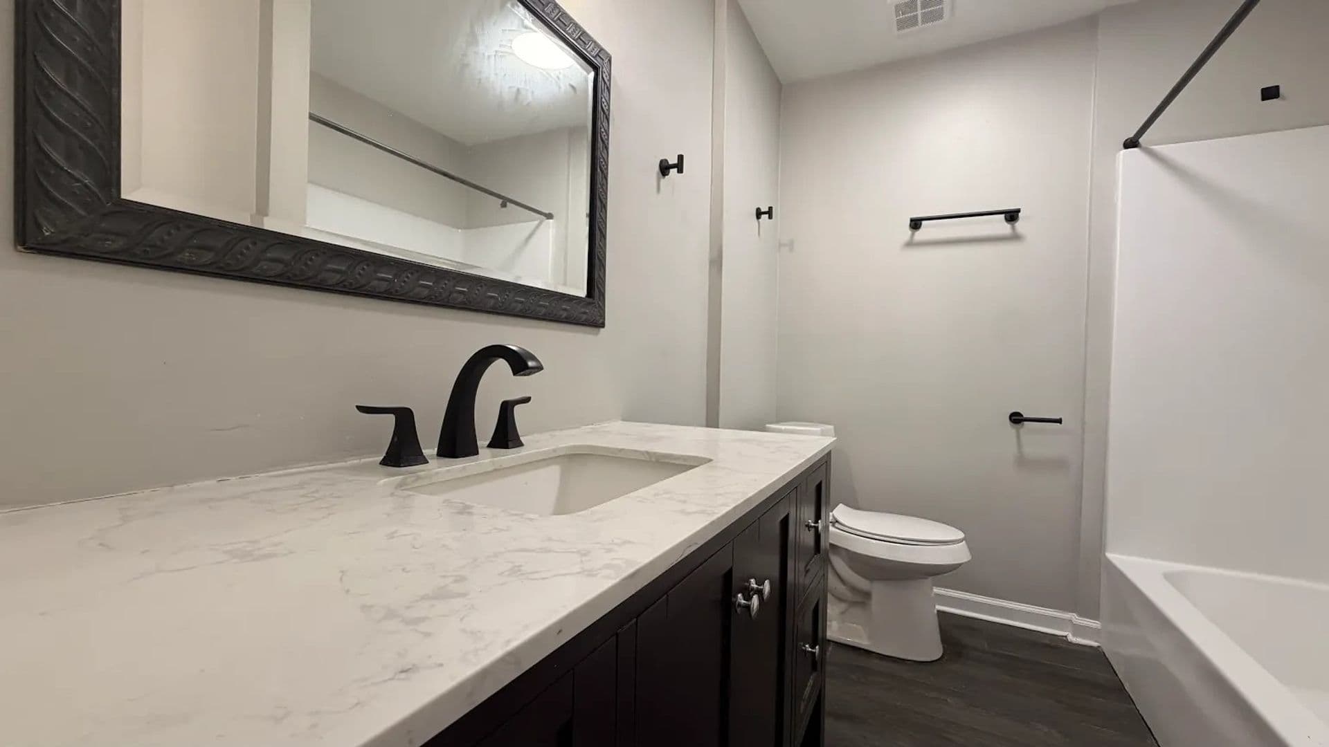 Athens Apartment: 140 Cumberland Ct