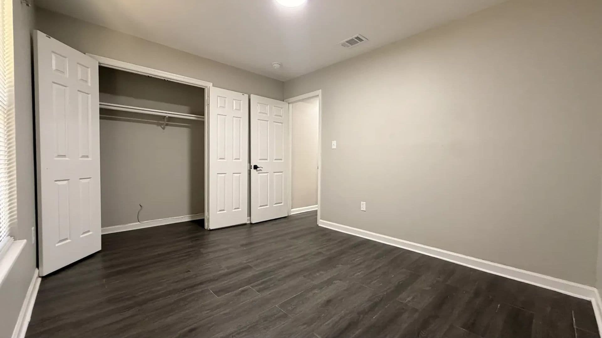 Athens Apartment: 140 Cumberland Ct