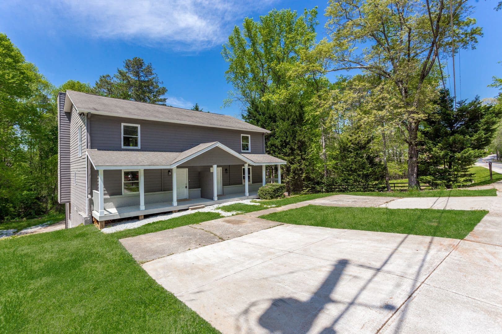 Holly Springs Apartment: 806 Palm St