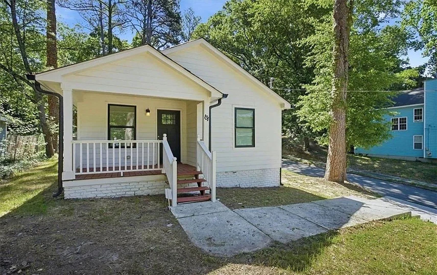 Atlanta House: 131 Holly Rd NW
