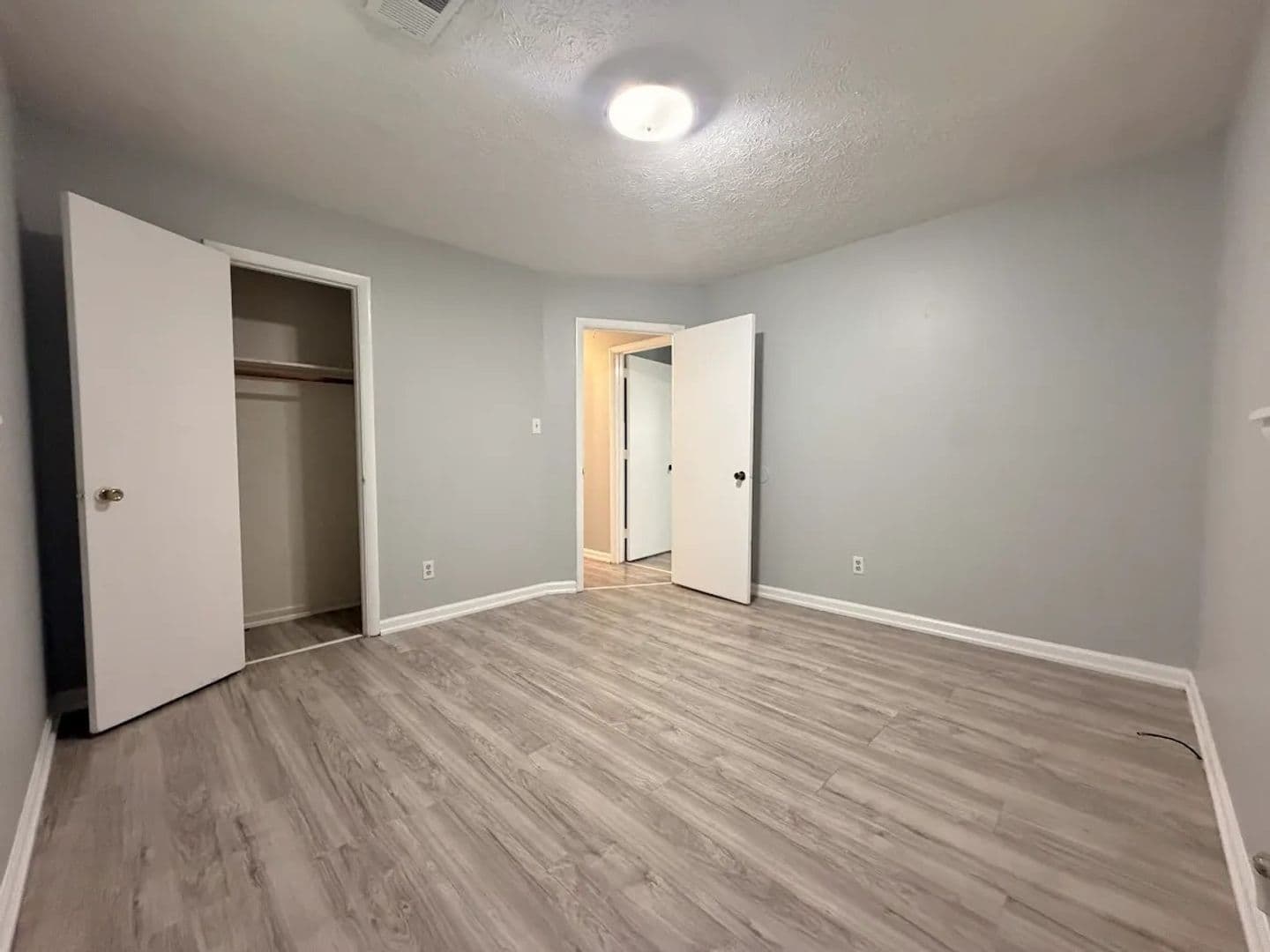 Lilburn Apartment: 4882 Valley Dale Ct SW