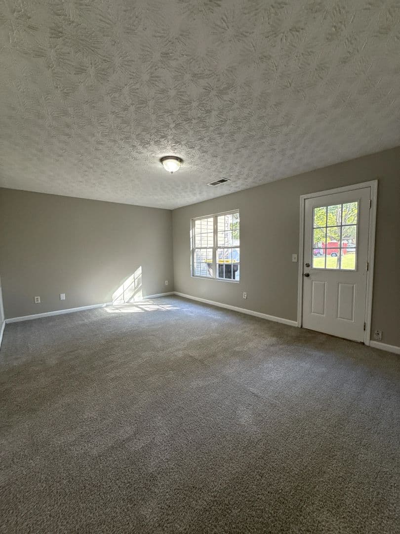 Hampton House: 11408 South Grove Drive