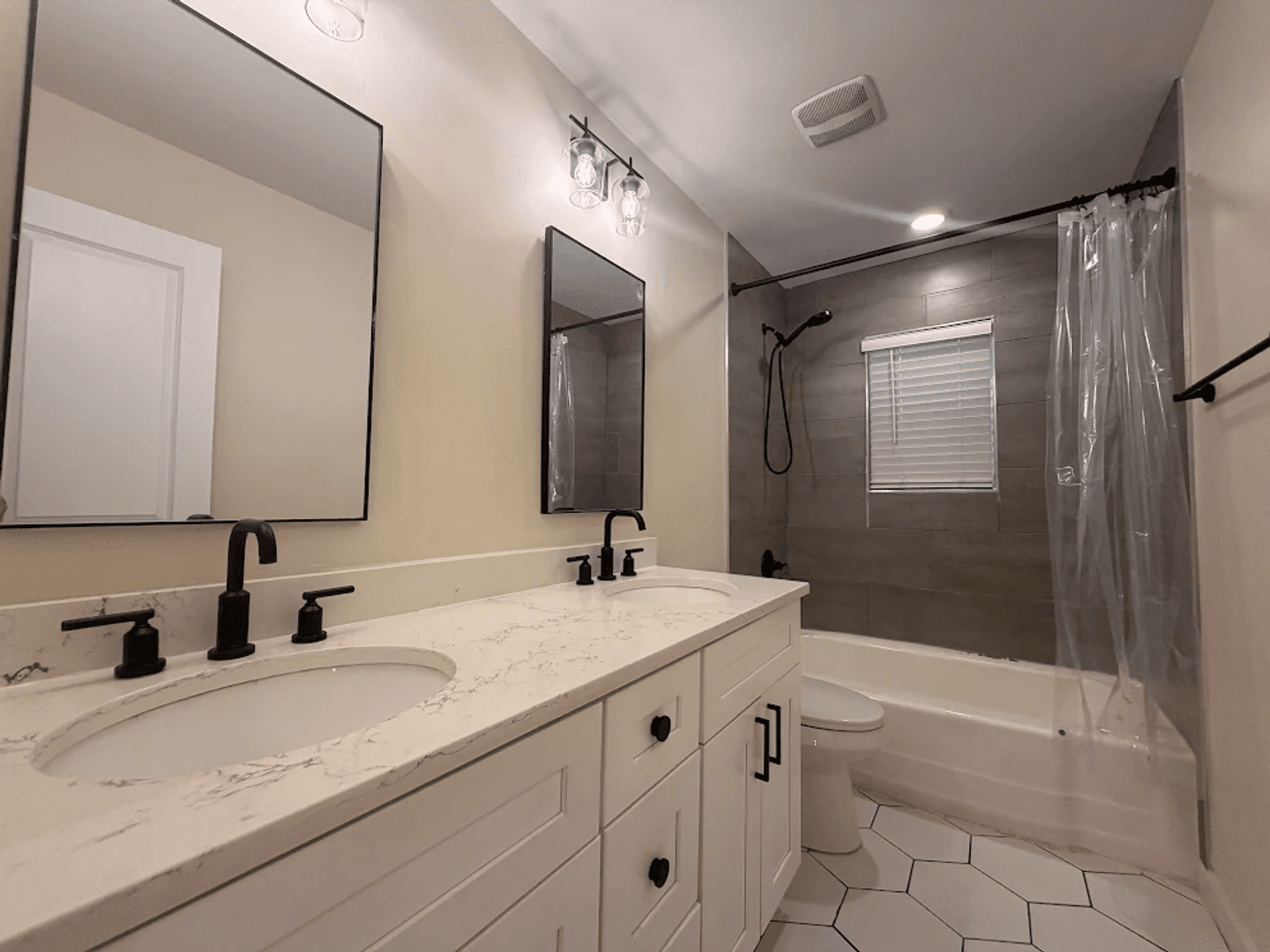 Atlanta Apartment: 1744 Cambridge Avenue