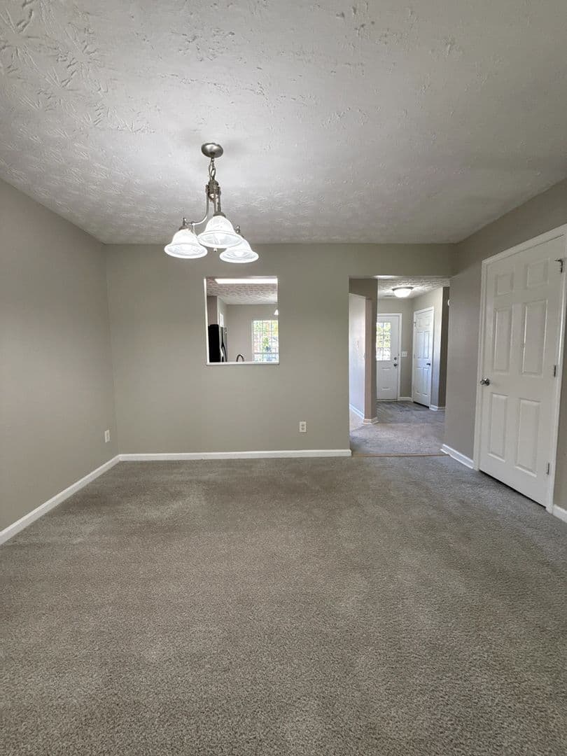 Hampton House: 11408 South Grove Drive