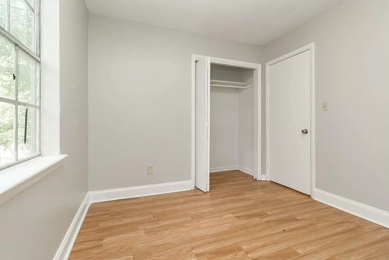 Atlanta House: 482 Arthur St SW