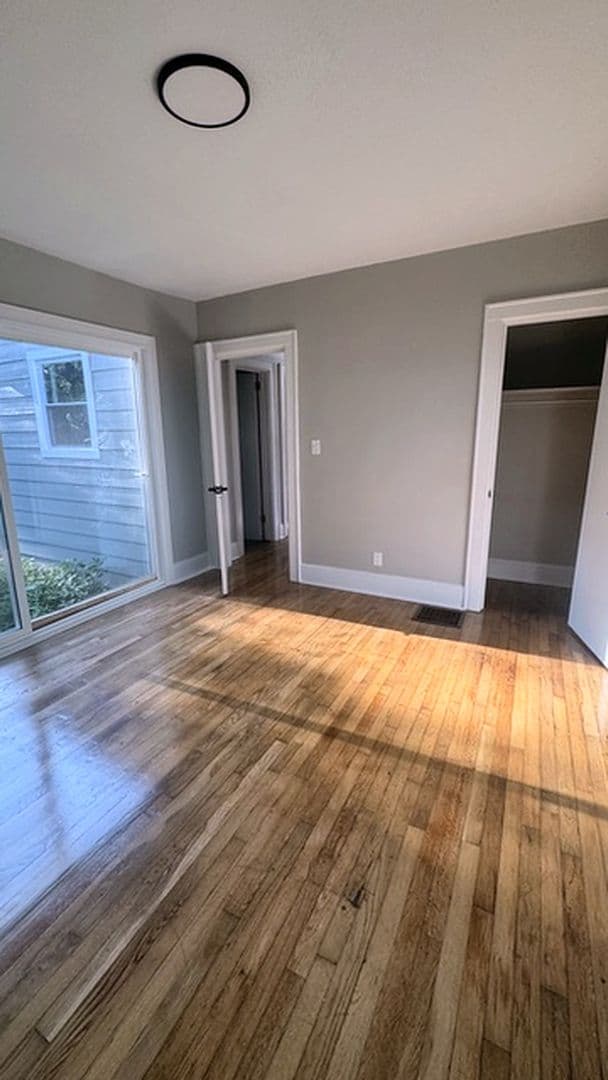 Decatur House: 1516 Carter Rd