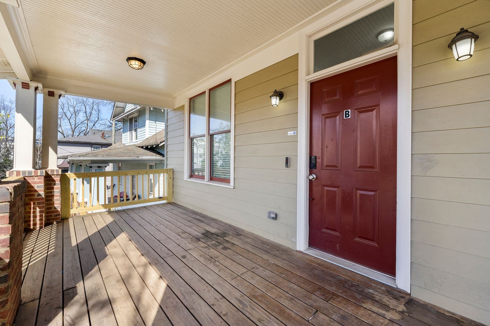 Atlanta Apartment: 94 Lucy St