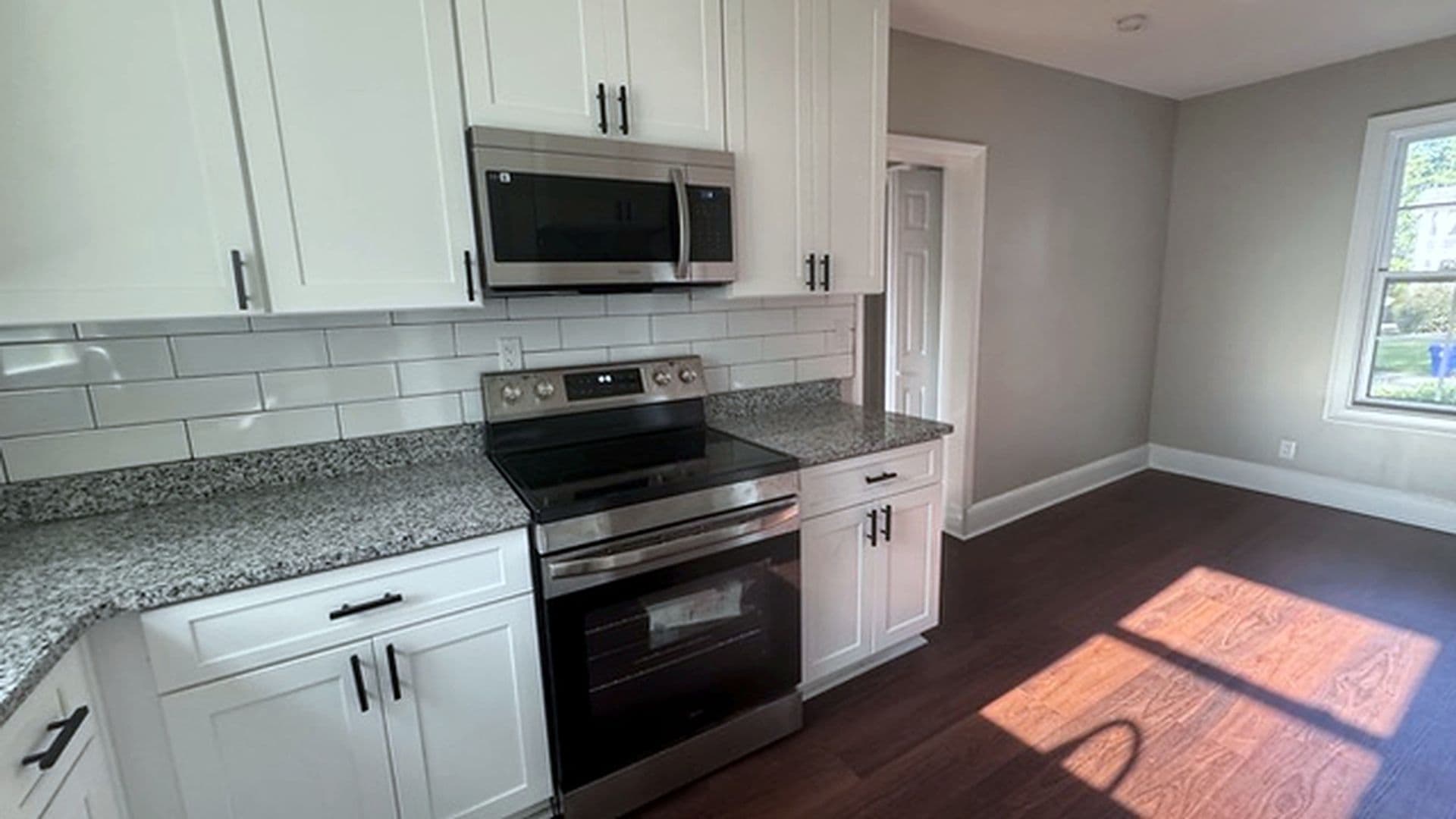 Decatur House: 1516 Carter Rd