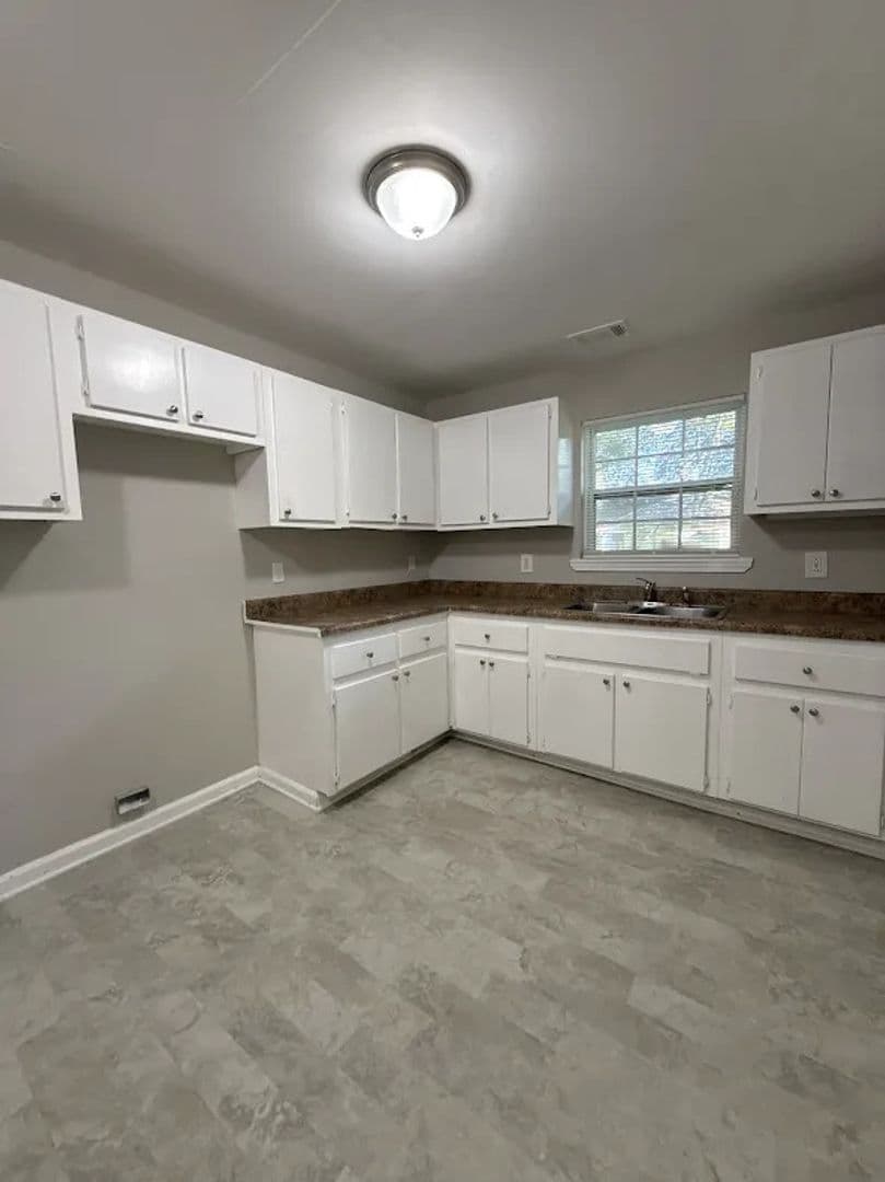 Atlanta Apartment: 497 Willard Ave SW