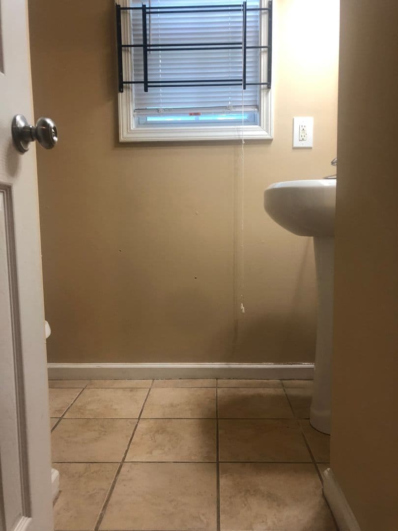 Atlanta House: 115 Holly Rd NW