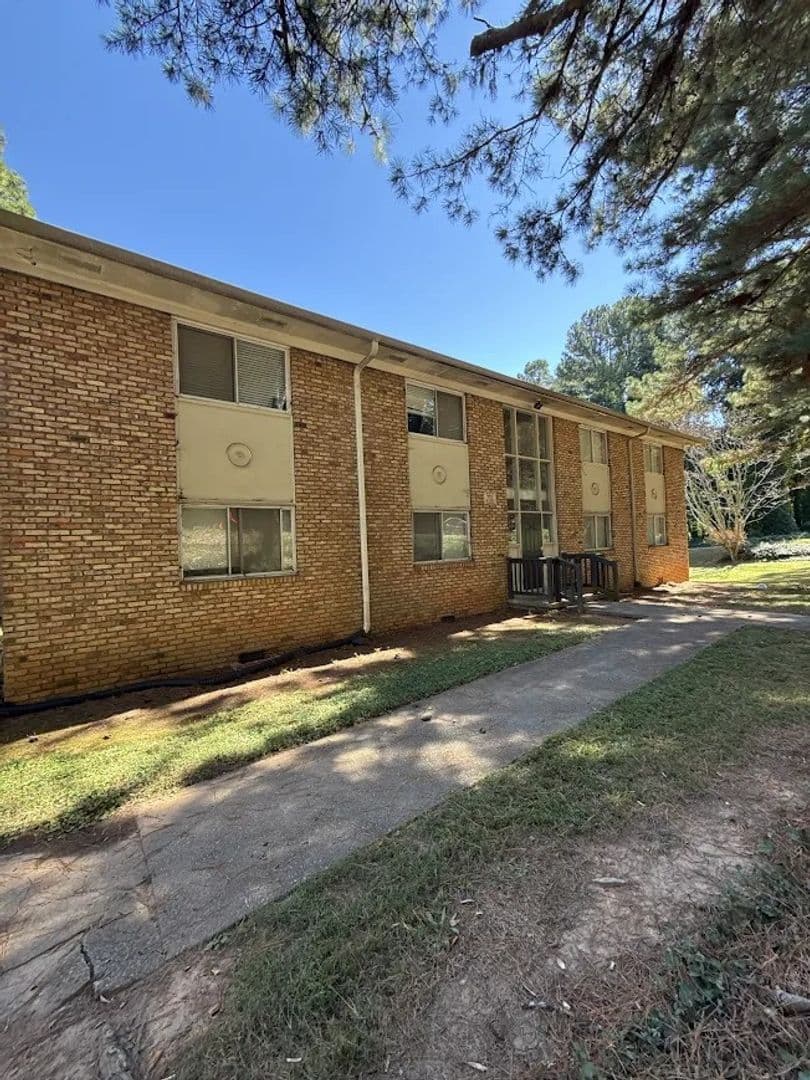 Decatur Apartment: 1642 Line St
