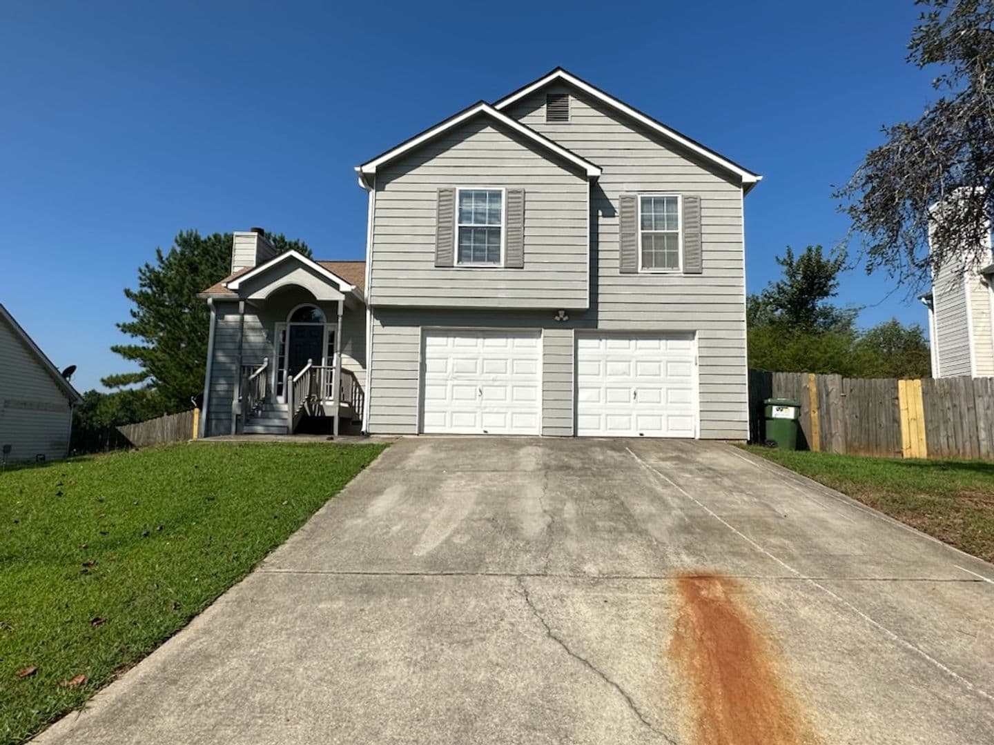 Rex House: 7082 Oakwood Circle