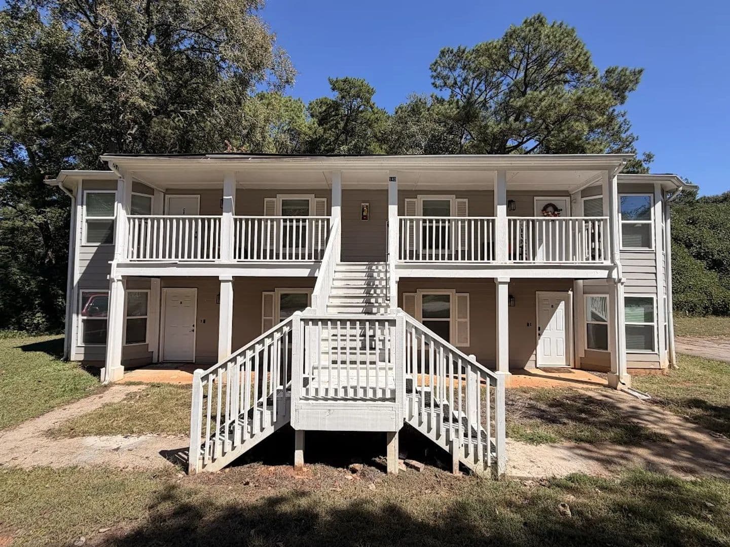Athens Apartment: 140 Cumberland Ct