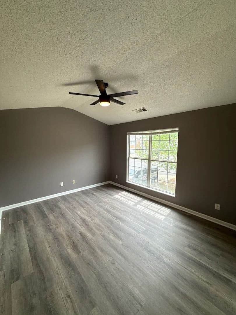 Lithonia House: 2614 Parkway Trl