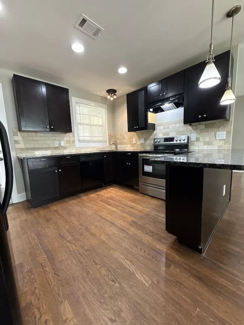 Atlanta House: 2578 Rockcliff Rd