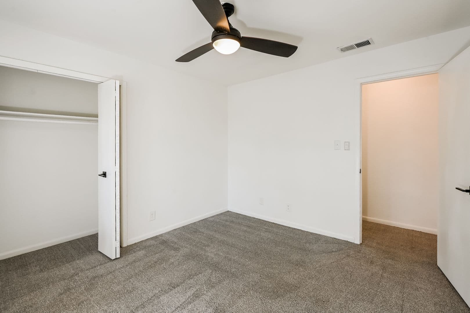Decatur Apartment: 2721 White Oak Drive