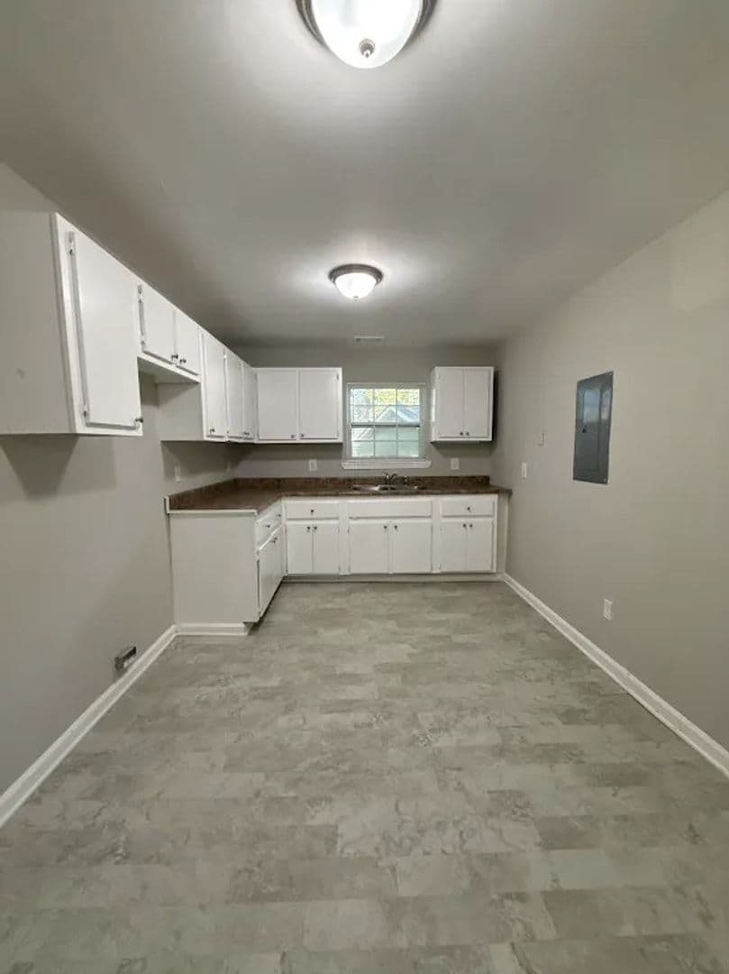 Atlanta Apartment: 497 Willard Ave SW