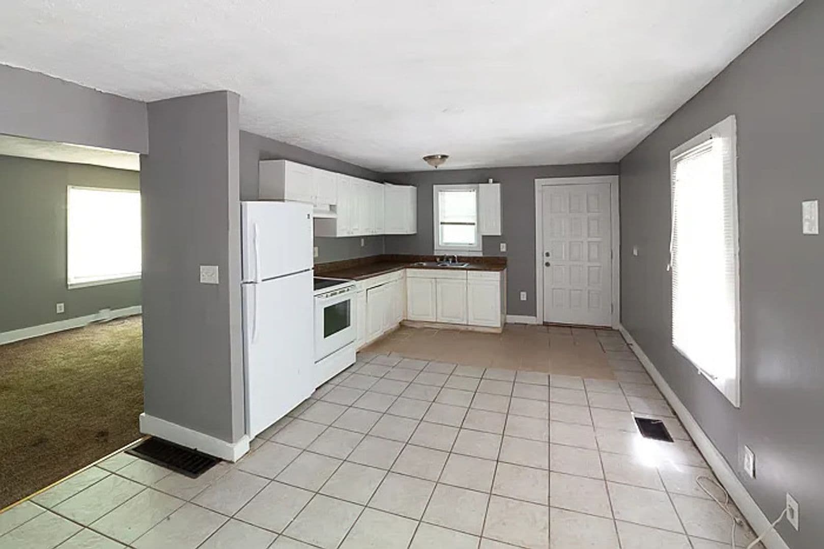 Atlanta House: 572 Alfred Road