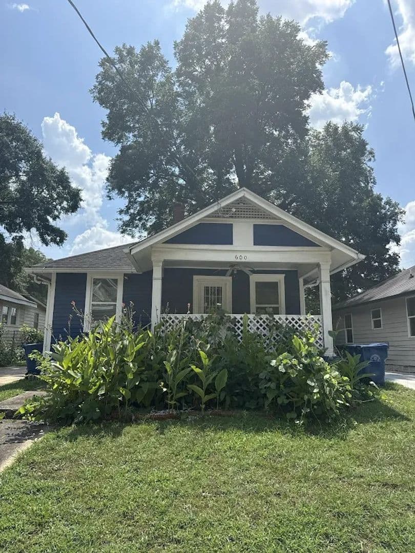 Atlanta House: 600 Mayland Ave SW