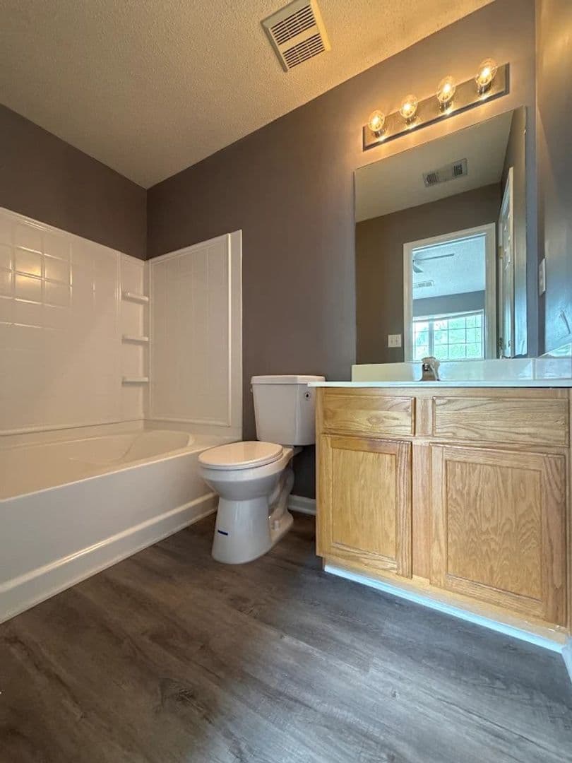 Lithonia House: 2614 Parkway Trl