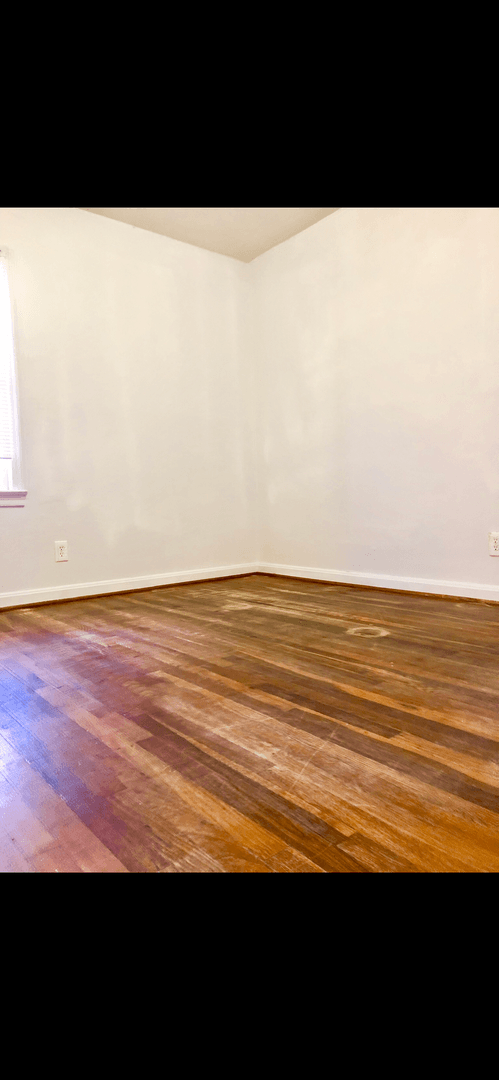 East Point House: 1831 Center Avenue
