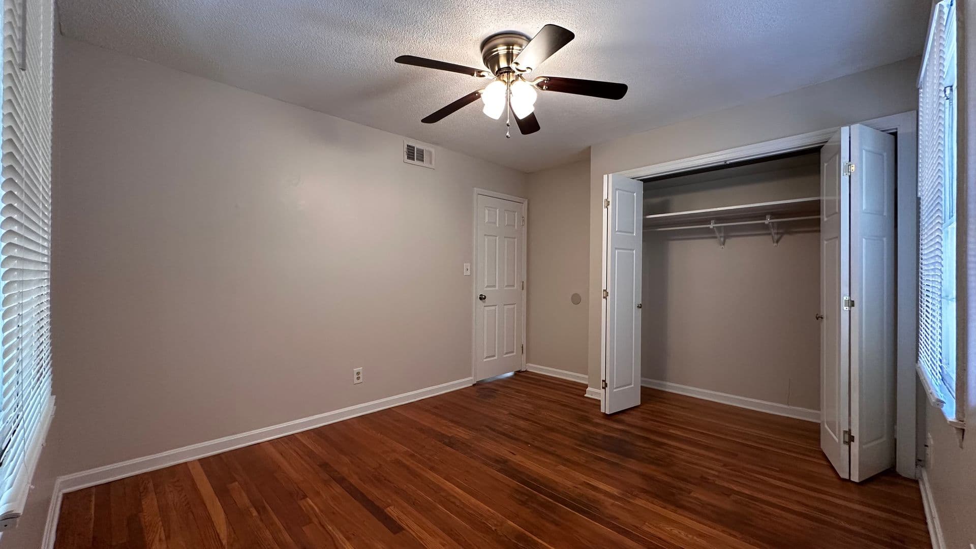 Decatur Apartment: 135 E Hill St.