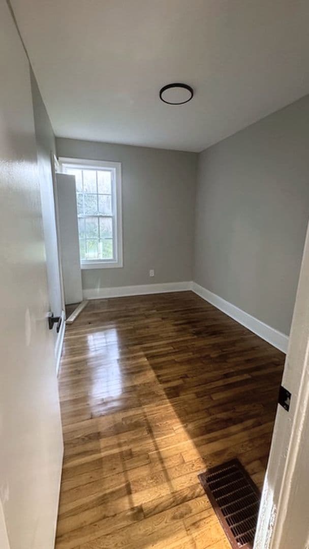 Decatur House: 1516 Carter Rd