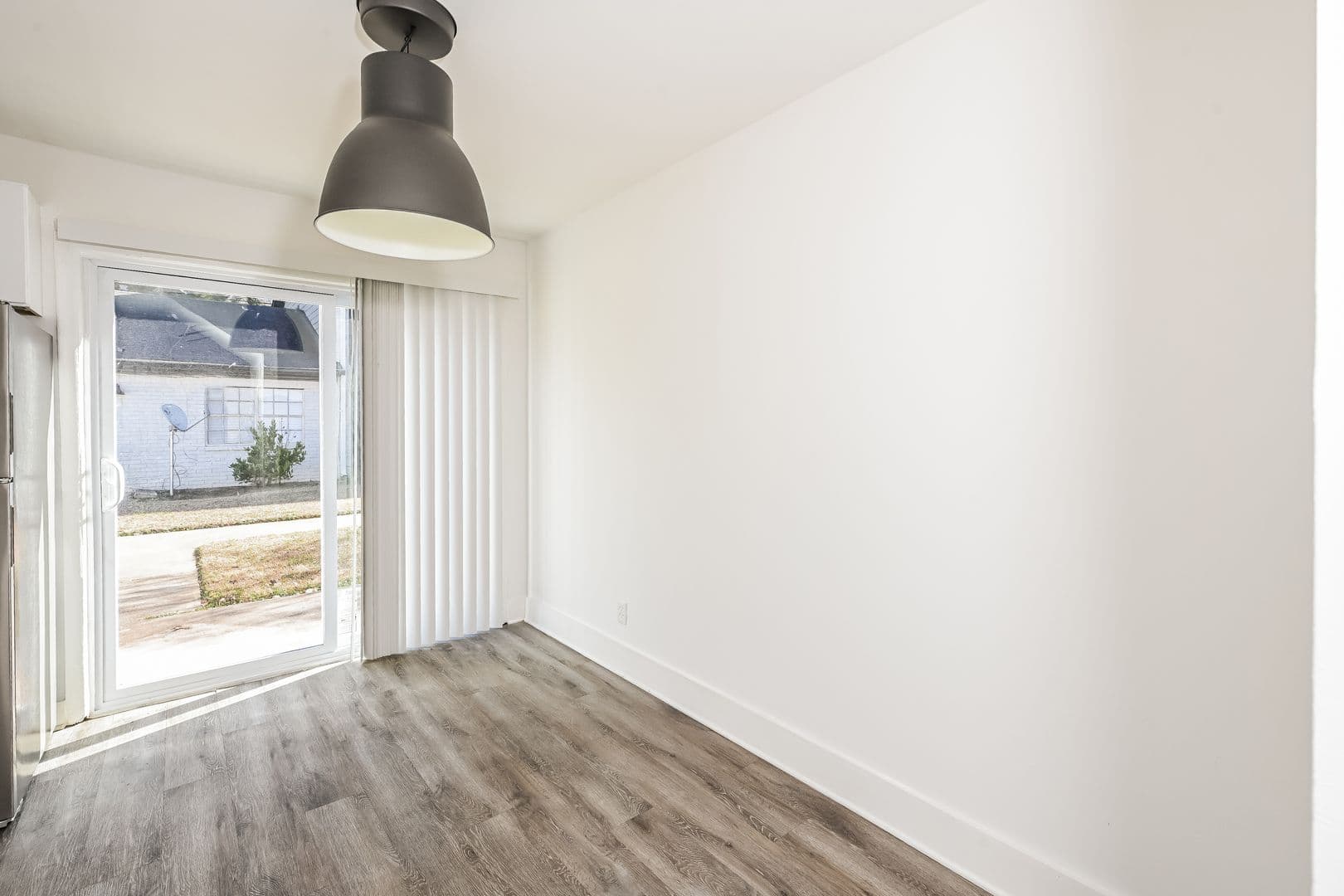 Decatur Apartment: 2721 White Oak Drive