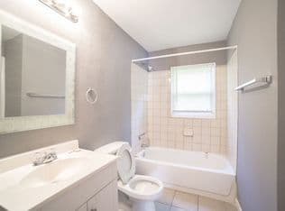 Atlanta House: 1287 Redford Dr