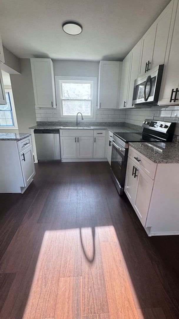 Decatur House: 1516 Carter Rd