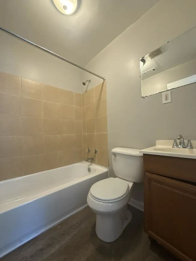 Atlanta Apartment: 990 Lawton St SW