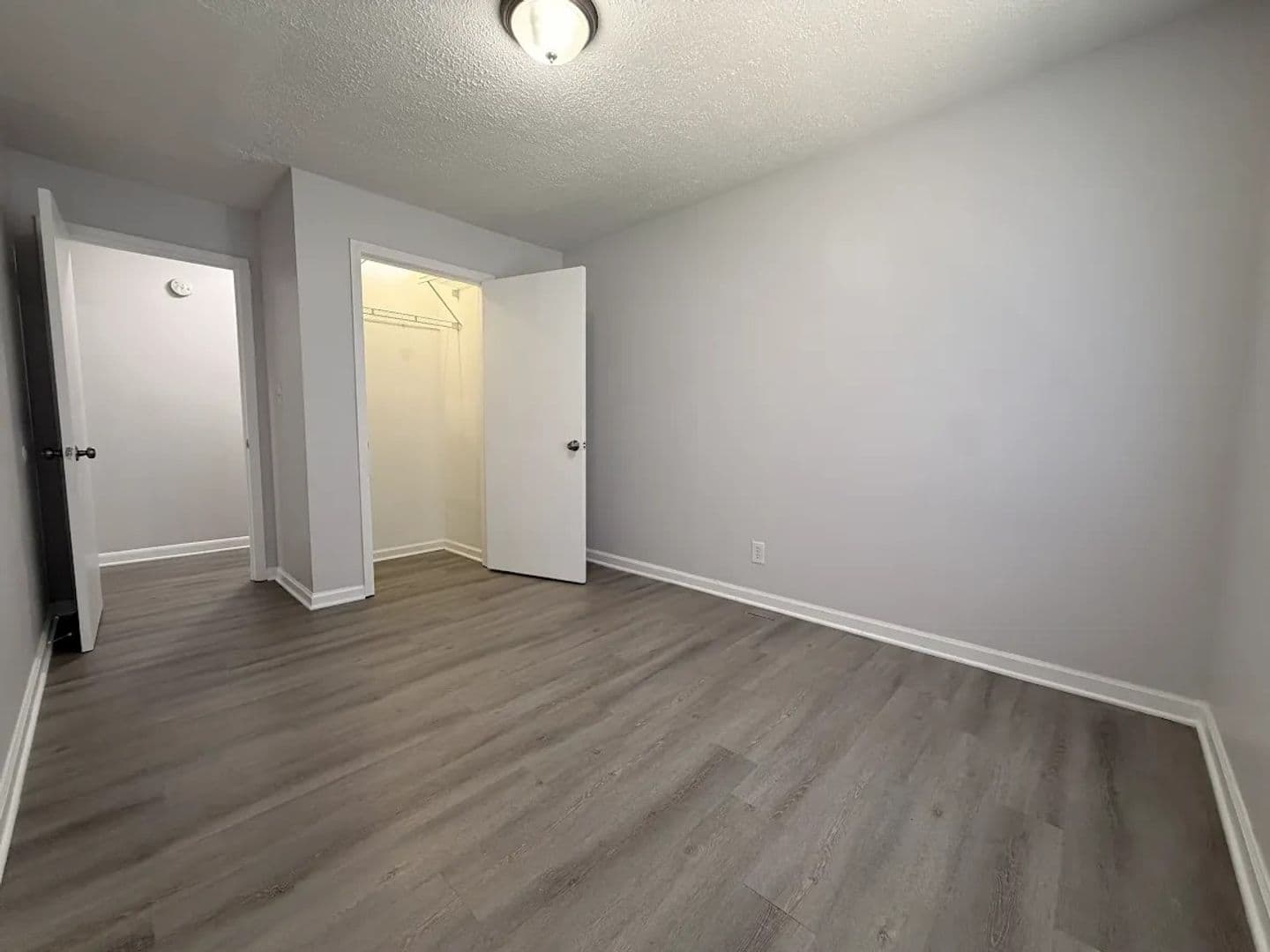 Holly Springs Apartment: 806 Palm St