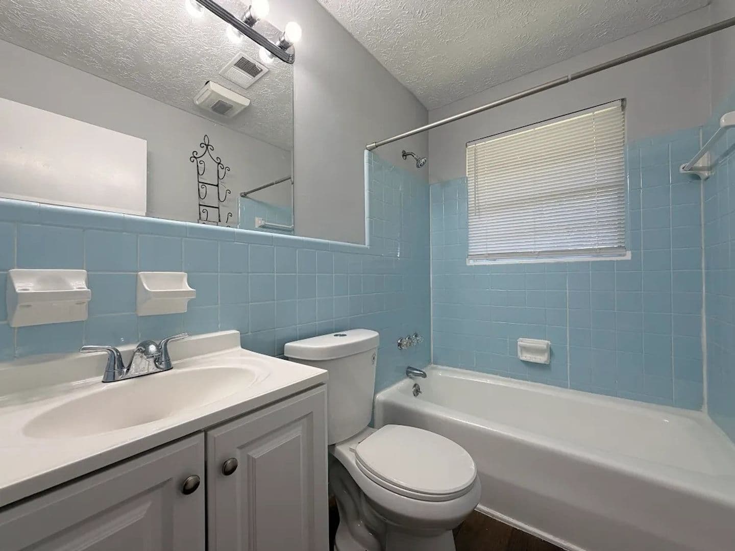 Lilburn Apartment: 4882 Valley Dale Ct SW