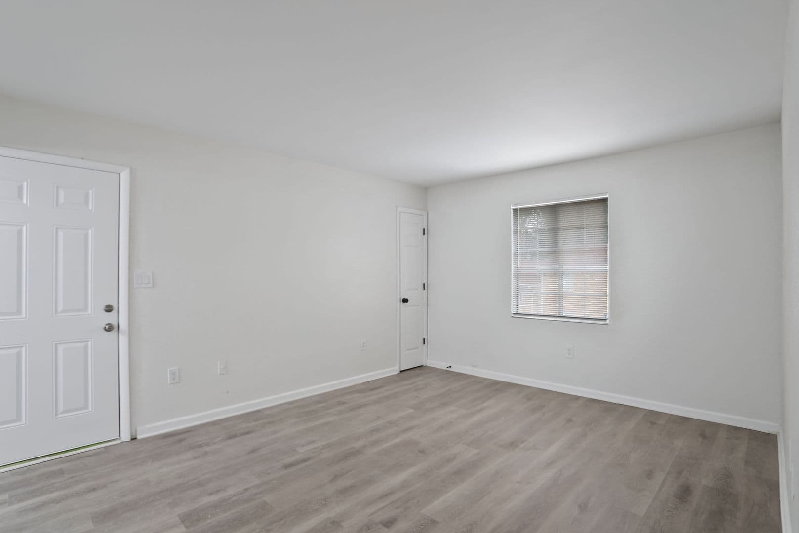 Atlanta Apartment: 2060 Alison Ct SW