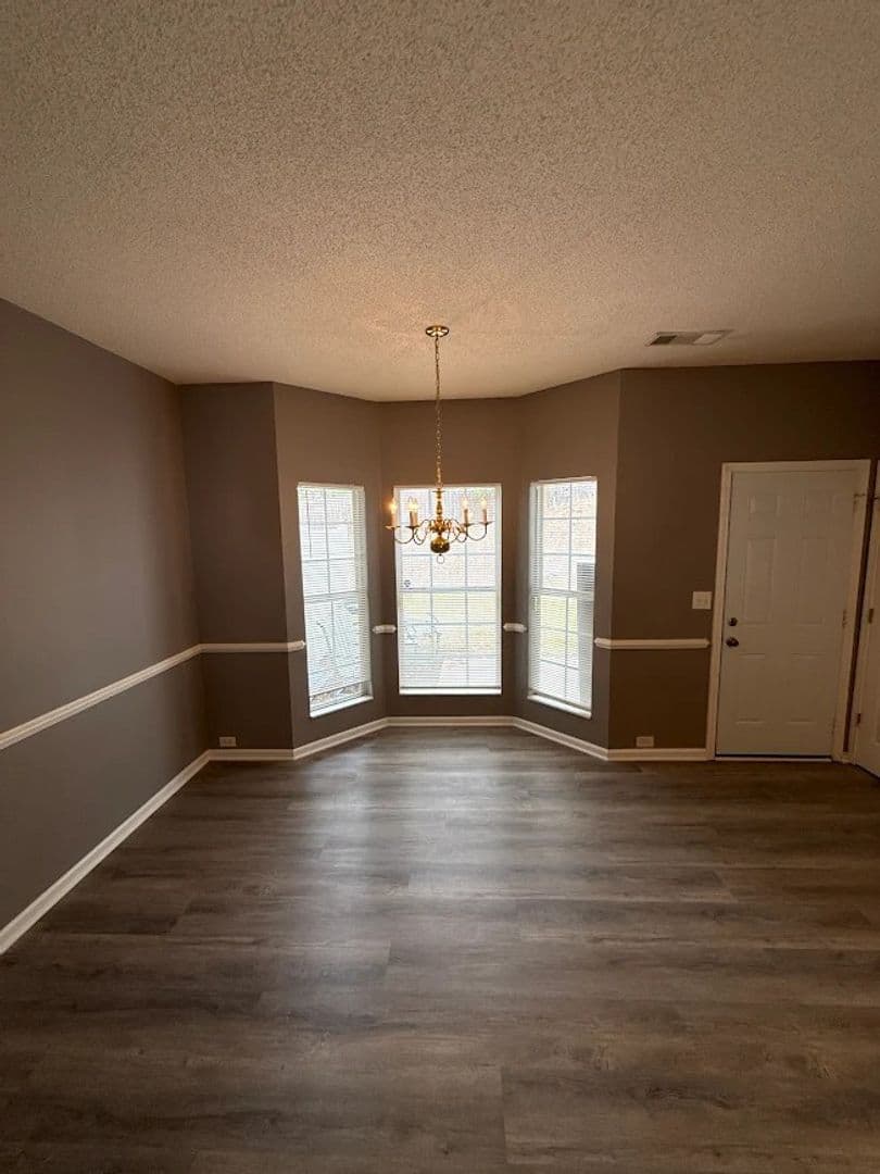 Lithonia House: 2614 Parkway Trl