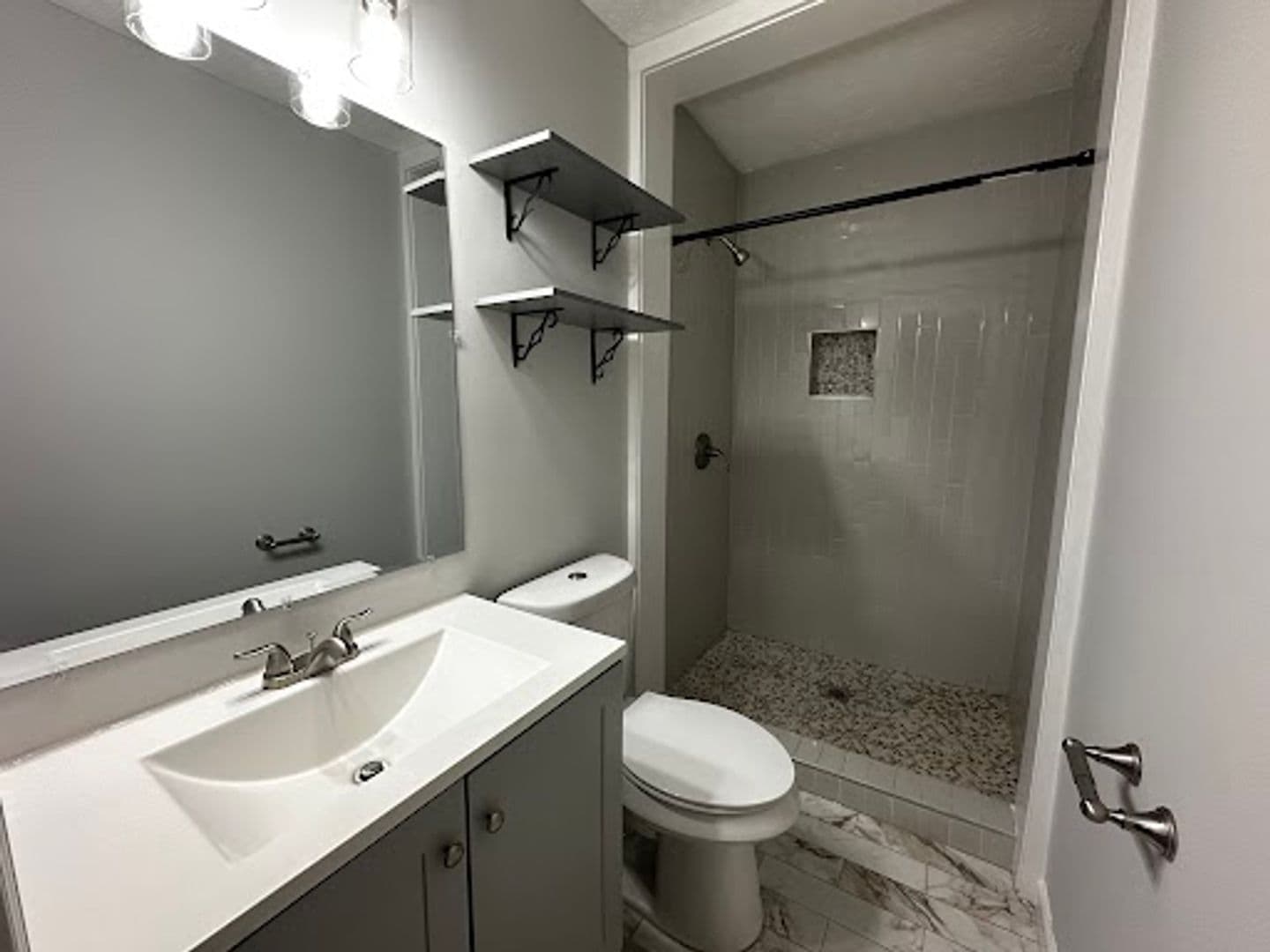 Covington House: 9229 Carr Cir SW